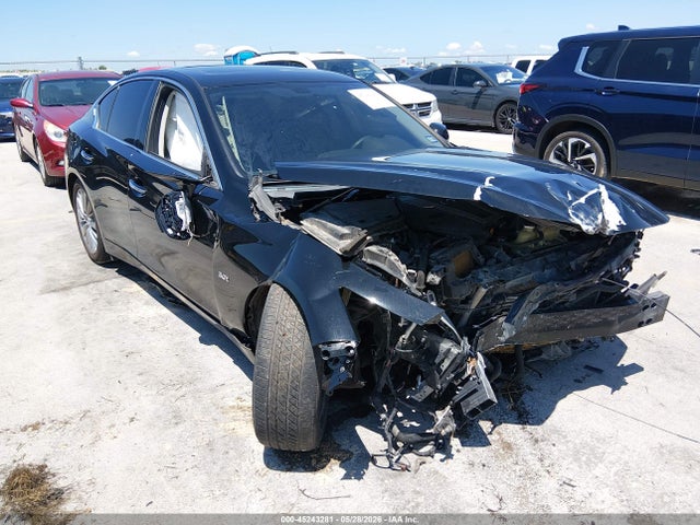 Infiniti Q50 3.0t Luxe 2018 JN1EV7AP4JM353334 main image