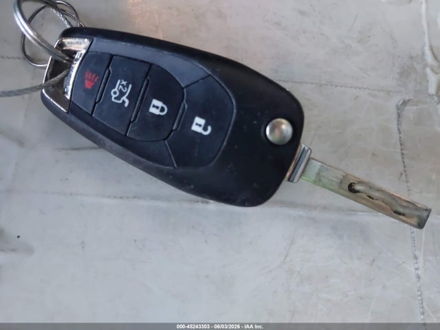 45243303 :رقم المزاد ، 1G1BC5SM6J7137409 vin ، 2018 Chevrolet Cruze Ls Auto مزاد بيع
