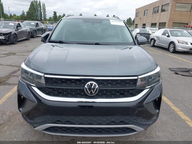 2022 Volkswagen Taos 1.5t Se მანქანა იყიდება აუქციონზე, vin: 3VVTX7B28NM079777, აუქციონის ნომერი: 45243307