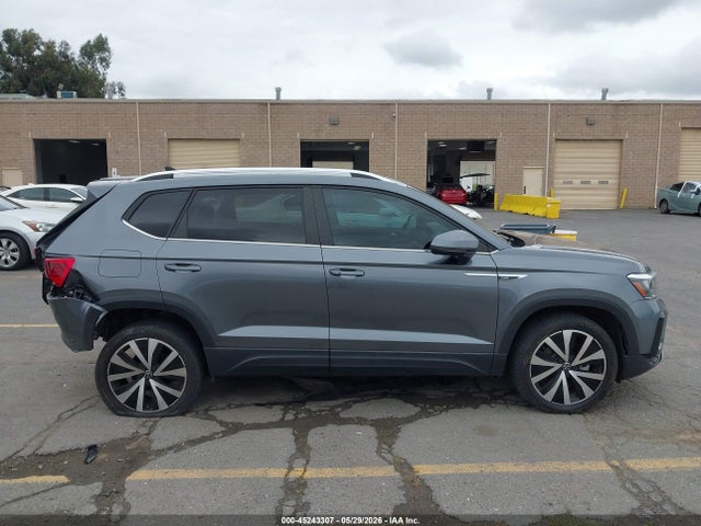2022 Volkswagen Taos 1.5t Se მანქანა იყიდება აუქციონზე, vin: 3VVTX7B28NM079777, აუქციონის ნომერი: 45243307