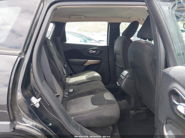 45243316 :رقم المزاد ، 1C4PJLAB1HD231314 vin ، 2017 Jeep Cherokee Sport Fwd مزاد بيع
