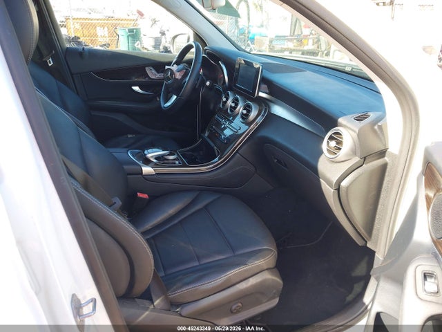 WDC0G4JB5GF102608 Mercedes-Benz GLC 300