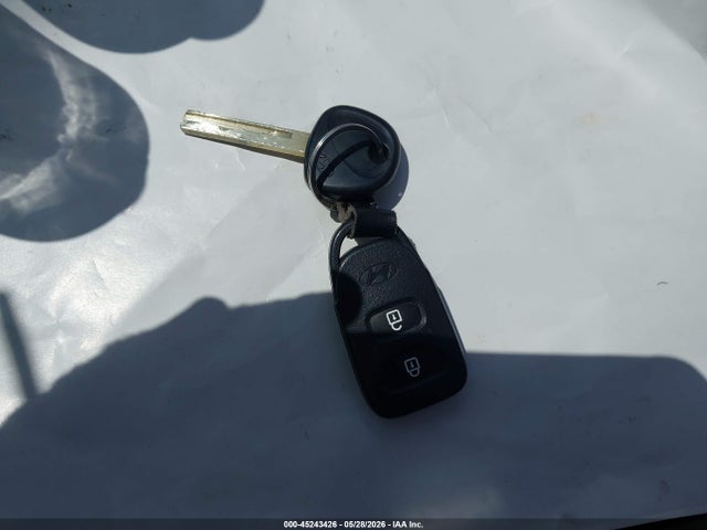 Продажа на аукционе авто 2013 Hyundai Accent Gls, vin: KMHCT4AE5DU281972, номер лота: 45243426