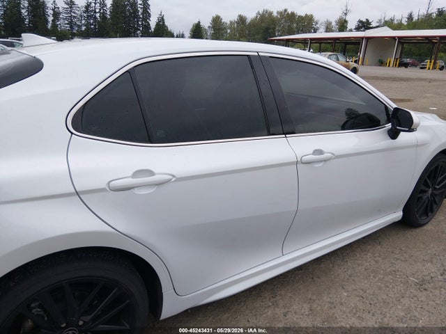 4T1K31AK2NU572284 Toyota Camry Xse Hybrid