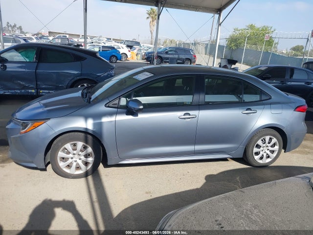 45243493 :رقم المزاد ، JTDEPRAE8LJ033262 vin ، 2020 Toyota Corolla Le مزاد بيع