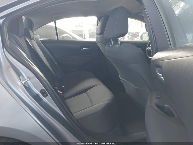 45243493 :رقم المزاد ، JTDEPRAE8LJ033262 vin ، 2020 Toyota Corolla Le مزاد بيع