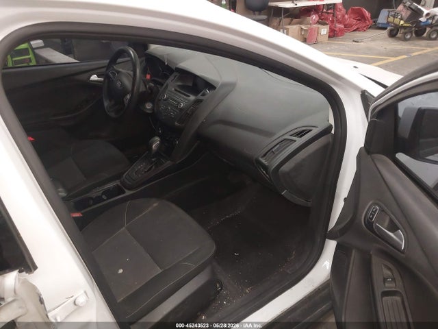 Продажа на аукционе авто 2017 Ford Focus Se, vin: 1FADP3F23HL333350, номер лота: 45243523
