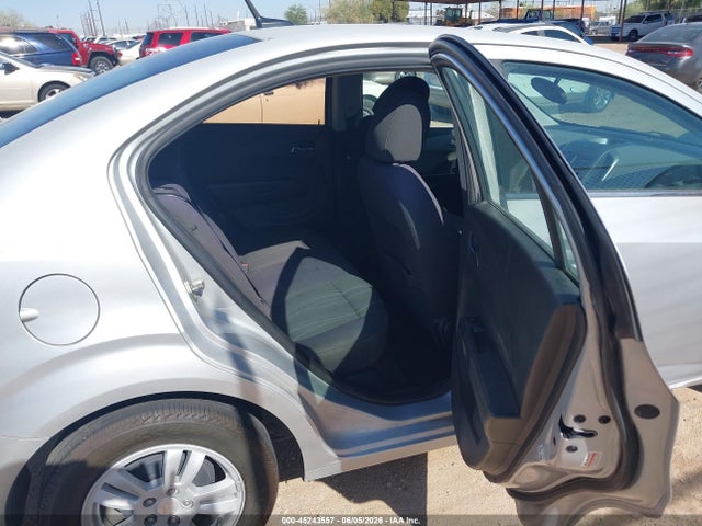 Chevrolet Sonic Lt Auto 2014 1G1JC5SG3E4189593 Image 8
