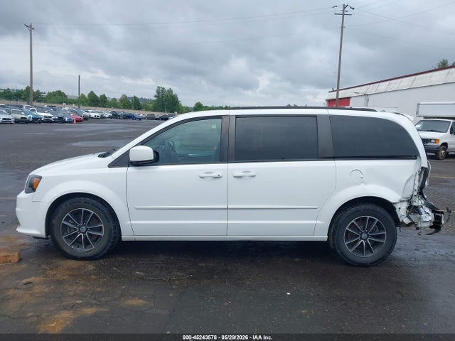 Auction sale of the 2017 Dodge Grand Caravan Gt, vin: 2C4RDGEG9HR737189, lot number: 45243578