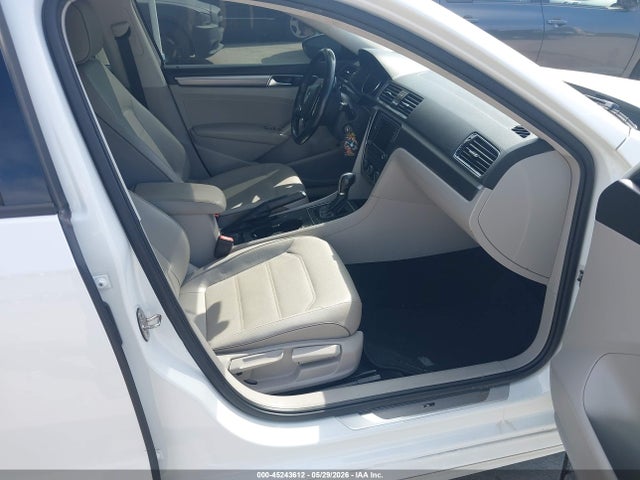 1VWAA7A36JC036470 Volkswagen Passat 2.0t R-line/2.0t S