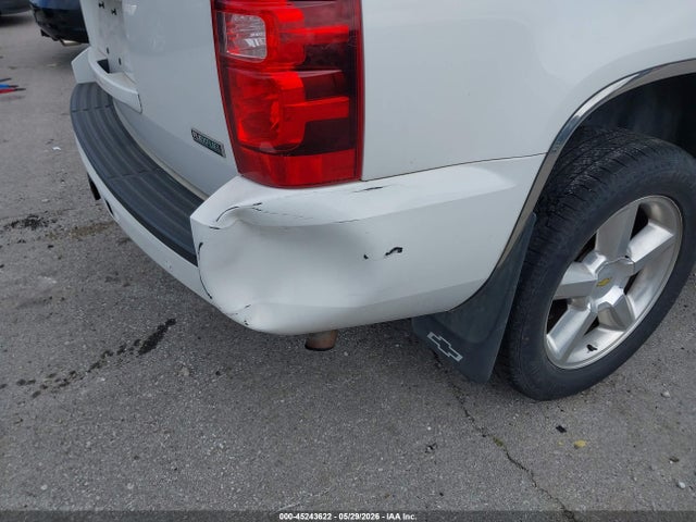 45243622 :رقم المزاد ، 1GNSKBE06BR390681 vin ، 2011 Chevrolet Tahoe Lt مزاد بيع