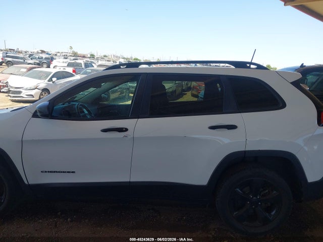 1C4PJLAB6HW603783 Jeep Cherokee Altitude Fwd