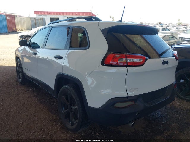1C4PJLAB6HW603783 Jeep Cherokee Altitude Fwd