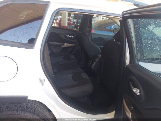 1C4PJLAB6HW603783 Jeep Cherokee Altitude Fwd