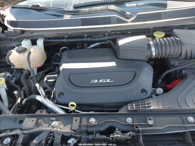 2018 Chrysler Pacifica Limited მანქანა იყიდება აუქციონზე, vin: 2C4RC1GG8JR357635, აუქციონის ნომერი: 45243644