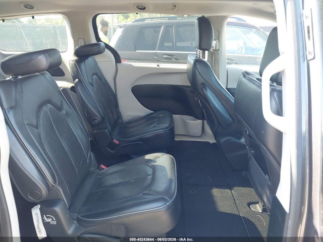 2018 Chrysler Pacifica Limited მანქანა იყიდება აუქციონზე, vin: 2C4RC1GG8JR357635, აუქციონის ნომერი: 45243644