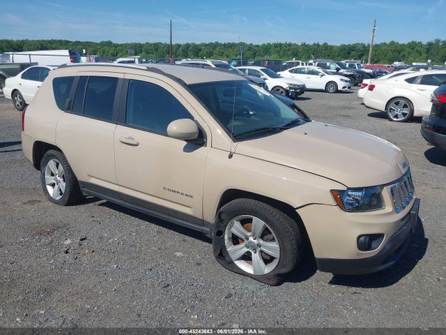 45243683 :رقم المزاد ، 1C4NJDEB1HD168335 vin ، 2017 Jeep Compass Latitude 4x4 مزاد بيع