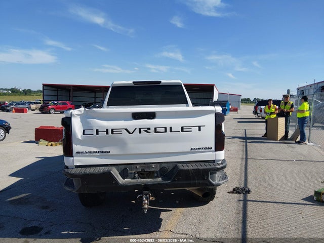 2GC4YME73R1142741 Chevrolet Silverado 2500hd 4wd Standard Bed Custom