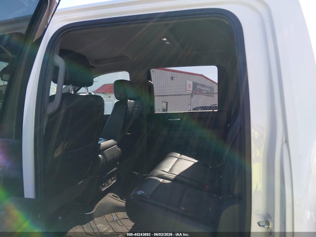 2GC4YME73R1142741 Chevrolet Silverado 2500hd 4wd Standard Bed Custom