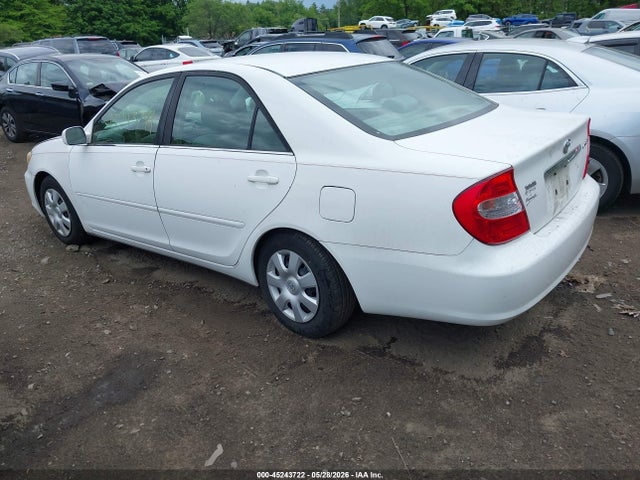 45243722 :رقم المزاد ، 4T1BE32K04U268664 vin ، 2004 Toyota Camry Le مزاد بيع
