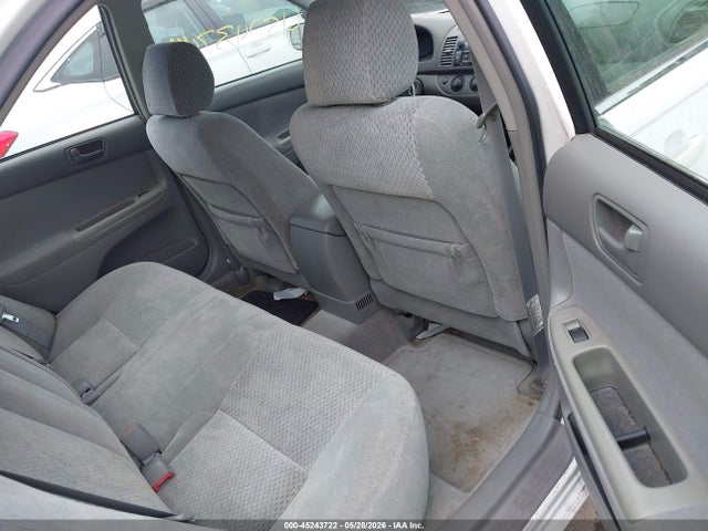 45243722 :رقم المزاد ، 4T1BE32K04U268664 vin ، 2004 Toyota Camry Le مزاد بيع