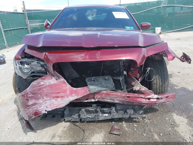 Продажа на аукционе авто 2019 Chrysler 300, vin: 2C3CCAGG0KH610772, номер лота: 45243750