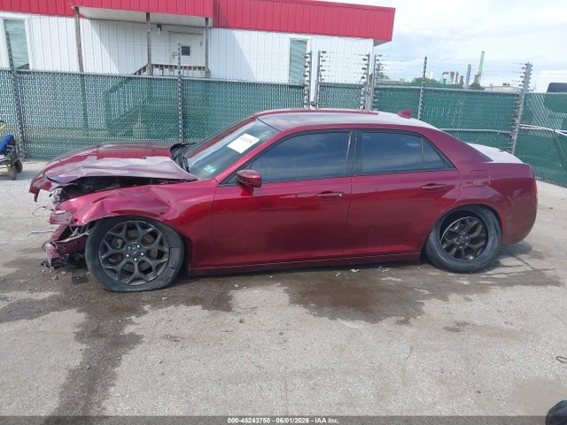 Продажа на аукционе авто 2019 Chrysler 300, vin: 2C3CCAGG0KH610772, номер лота: 45243750