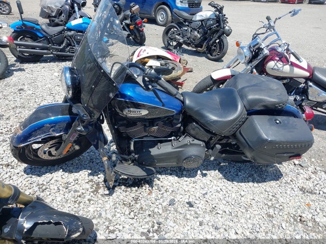 Harley-Davidson FLHCS 2022 1HD1YBK18NB050587 Image 2