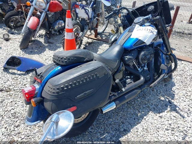 Harley-Davidson FLHCS 2022 1HD1YBK18NB050587 Image 4