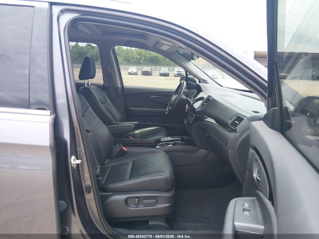 Продаж на аукціоні авто 2020 Honda Pilot Awd Touring 7 Passenger, vin: 5FNYF6H61LB031096, номер лоту: 45243770