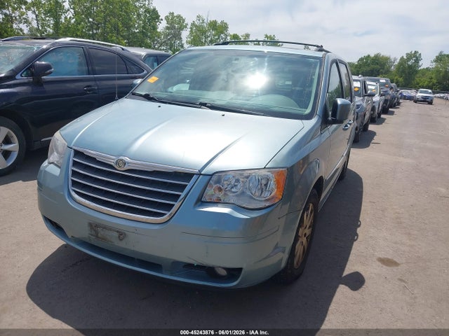 2010 Chrysler Town & Country Touring მანქანა იყიდება აუქციონზე, vin: 2A4RR5DX5AR153766, აუქციონის ნომერი: 45243876