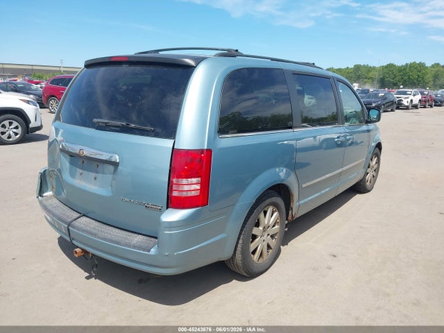 2010 Chrysler Town & Country Touring მანქანა იყიდება აუქციონზე, vin: 2A4RR5DX5AR153766, აუქციონის ნომერი: 45243876
