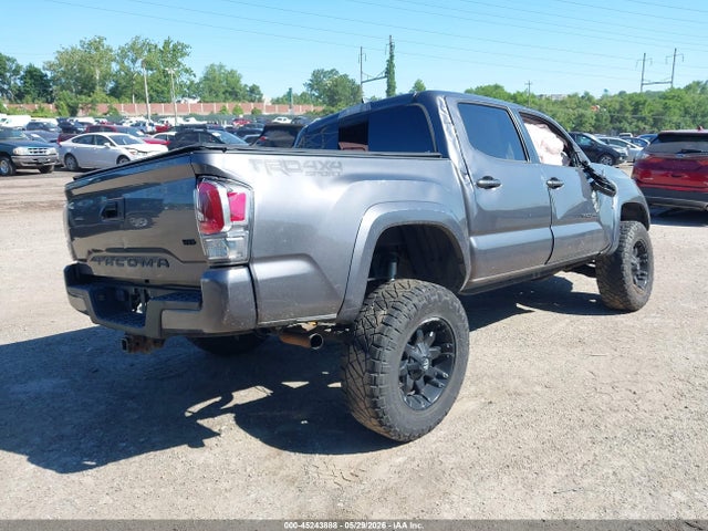5TFCZ5ANXLX227525 Toyota Tacoma Trd Sport