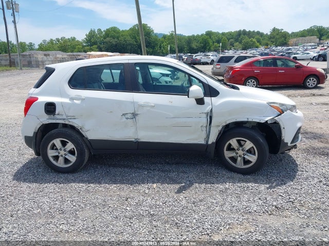 Chevrolet TRAX LS 2018 3GNCJNSB7JL240440 Image 13