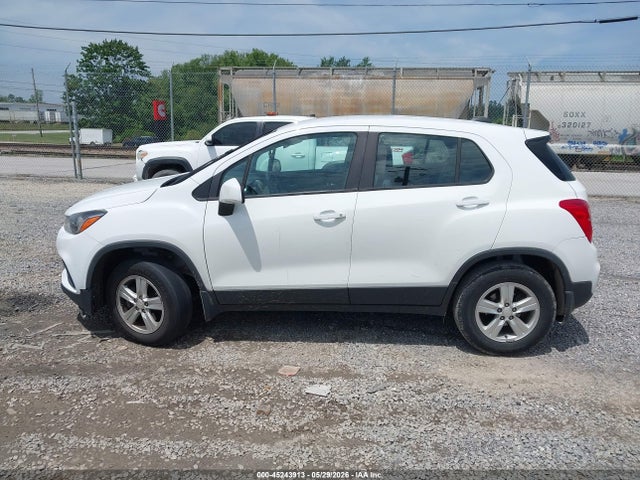 Chevrolet TRAX LS 2018 3GNCJNSB7JL240440 Image 14