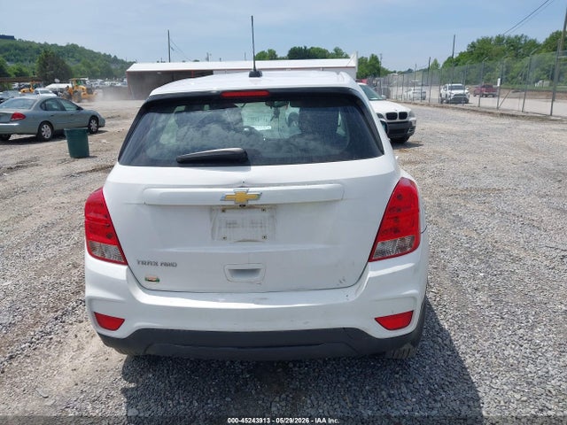 Chevrolet TRAX LS 2018 3GNCJNSB7JL240440 Image 16