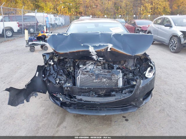Продаж на аукціоні авто 2018 Buick Regal Sportback Preferred, vin: W04GL6SX8J1073772, номер лоту: 45243954
