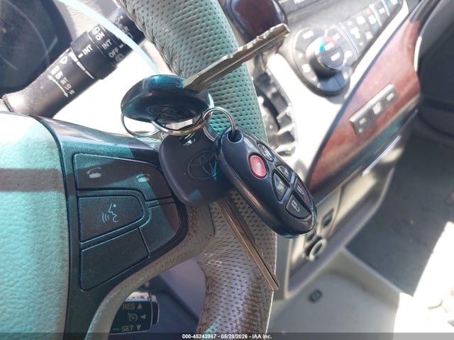 2012 Toyota Sienna Xle V6 8 Passenger მანქანა იყიდება აუქციონზე, vin: 5TDYK3DCXCS225871, აუქციონის ნომერი: 45243987
