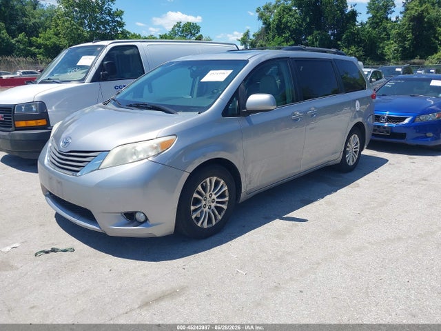 2012 Toyota Sienna Xle V6 8 Passenger მანქანა იყიდება აუქციონზე, vin: 5TDYK3DCXCS225871, აუქციონის ნომერი: 45243987
