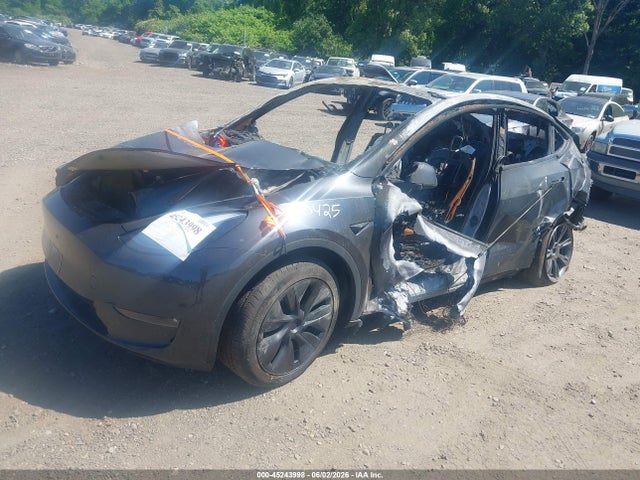 45243998 :رقم المزاد ، 7SAYGDEEXSF306995 vin ، 2025 Tesla Model Y Long Range Dual Motor All-wheel Drive مزاد بيع
