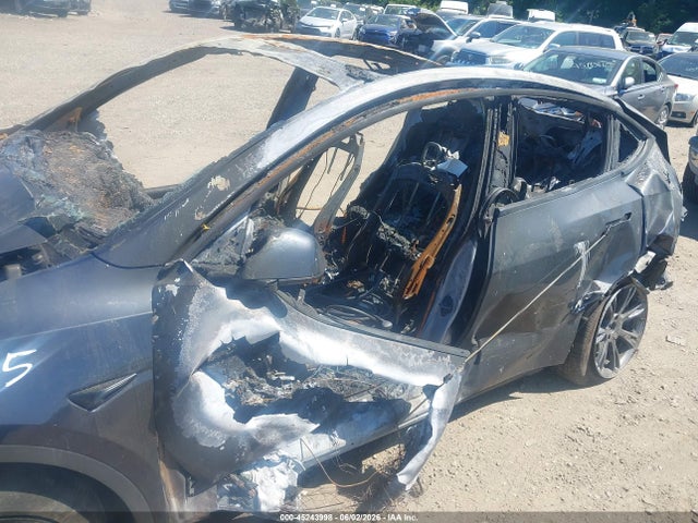 45243998 :رقم المزاد ، 7SAYGDEEXSF306995 vin ، 2025 Tesla Model Y Long Range Dual Motor All-wheel Drive مزاد بيع