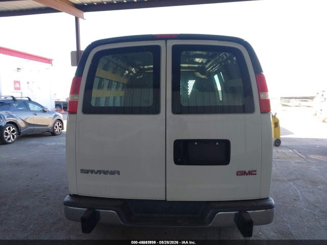GMC Savana 2500 Work Van 2018 1GTW7AFG6J1902308 Image 17