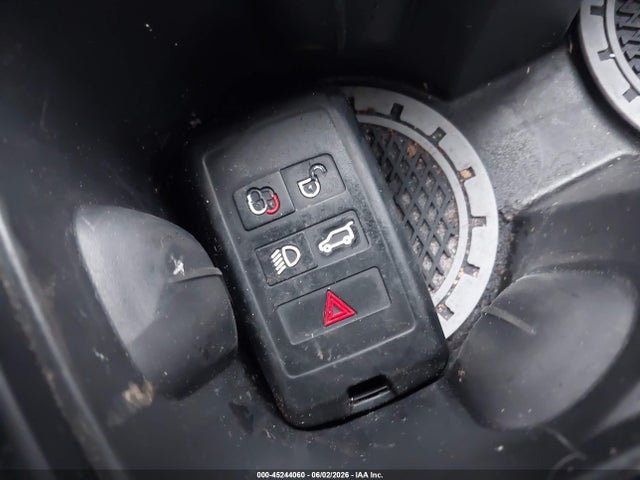 SALEJ7EX0R2340132 Land Rover Defender 110 P300