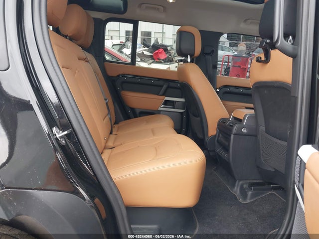 SALEJ7EX0R2340132 Land Rover Defender 110 P300