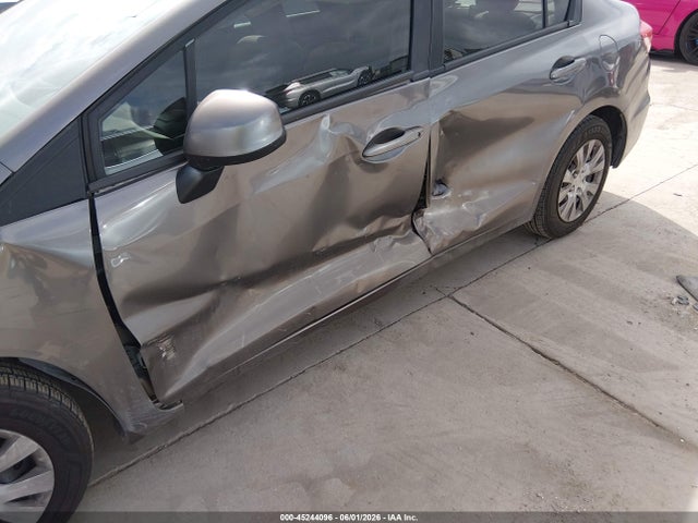 Продаж на аукціоні авто 2013 Honda Civic Lx, vin: 19XFB2F53DE019707, номер лоту: 45244096