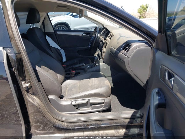 3VWDB7AJ3HM252293 Volkswagen Jetta 1.4t Se