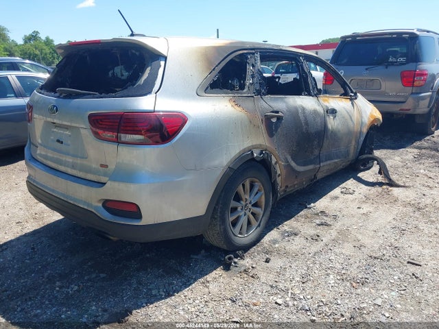 45244149 :رقم المزاد ، 5XYPGDA3XKG562785 vin ، 2019 Kia Sorento 2.4l Lx مزاد بيع