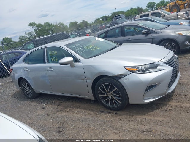 2016 Lexus Es 350 მანქანა იყიდება აუქციონზე, vin: 58ABK1GG9GU015695, აუქციონის ნომერი: 45244176