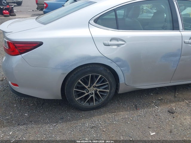 2016 Lexus Es 350 მანქანა იყიდება აუქციონზე, vin: 58ABK1GG9GU015695, აუქციონის ნომერი: 45244176
