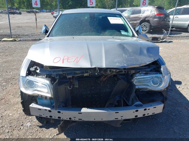 2016 Chrysler 300c Awd მანქანა იყიდება აუქციონზე, vin: 2C3CCAKG1GH344077, აუქციონის ნომერი: 45244178